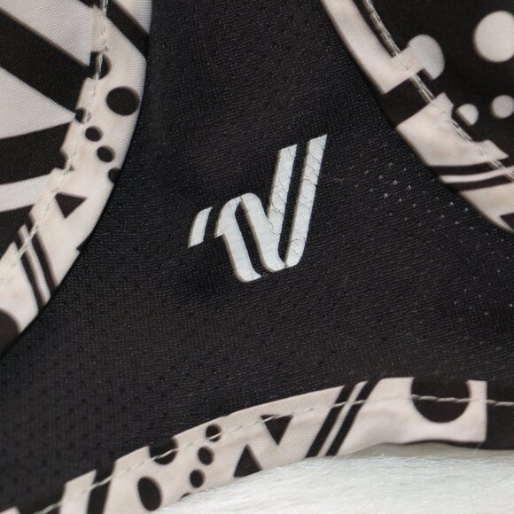 Varsity Spirit Aztec Print Sprinter Shorts – Size Small 🖤🤍🏃‍♀️ - Picture 6 of 10